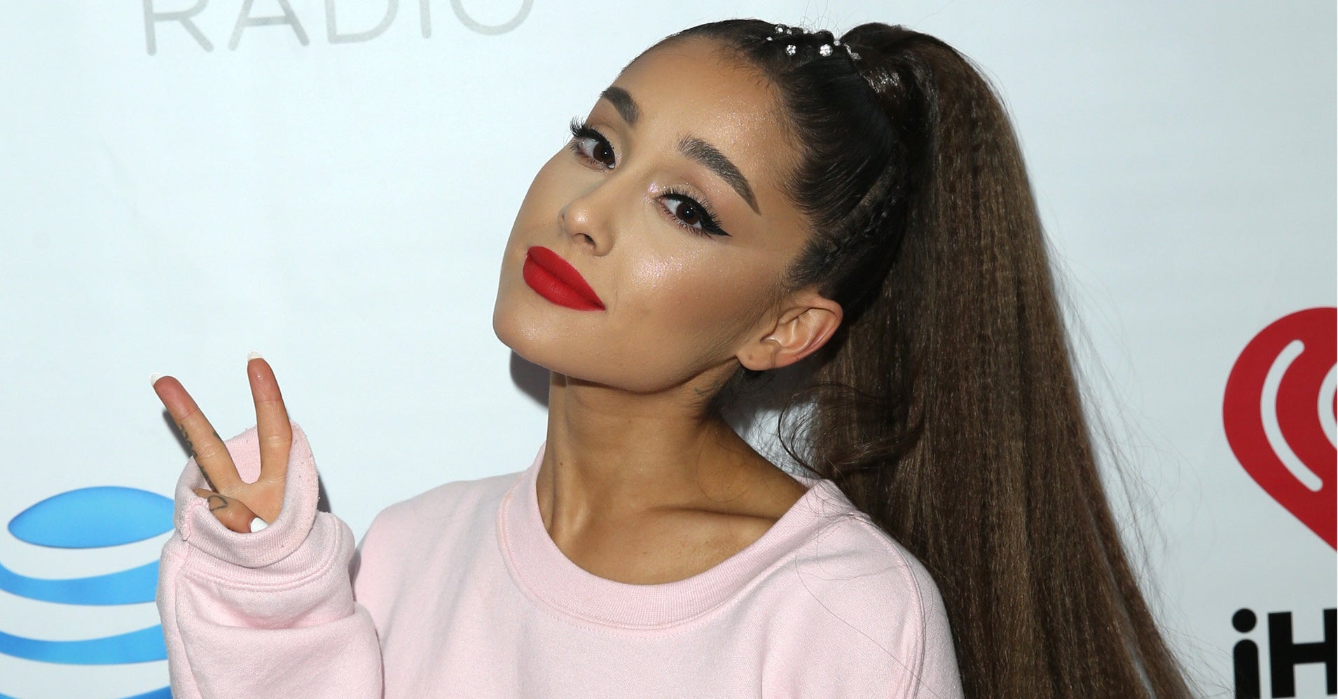 Ariana Grande Is Blond And Barely Recognizable On British Vogue Cover Huffpost