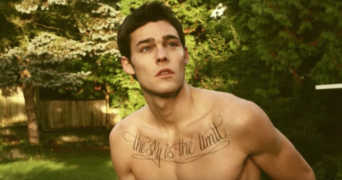 Call Me Maybe Video Heartthrob Says He Wasnt Comfortable Playing Gay Huffpost Uk 