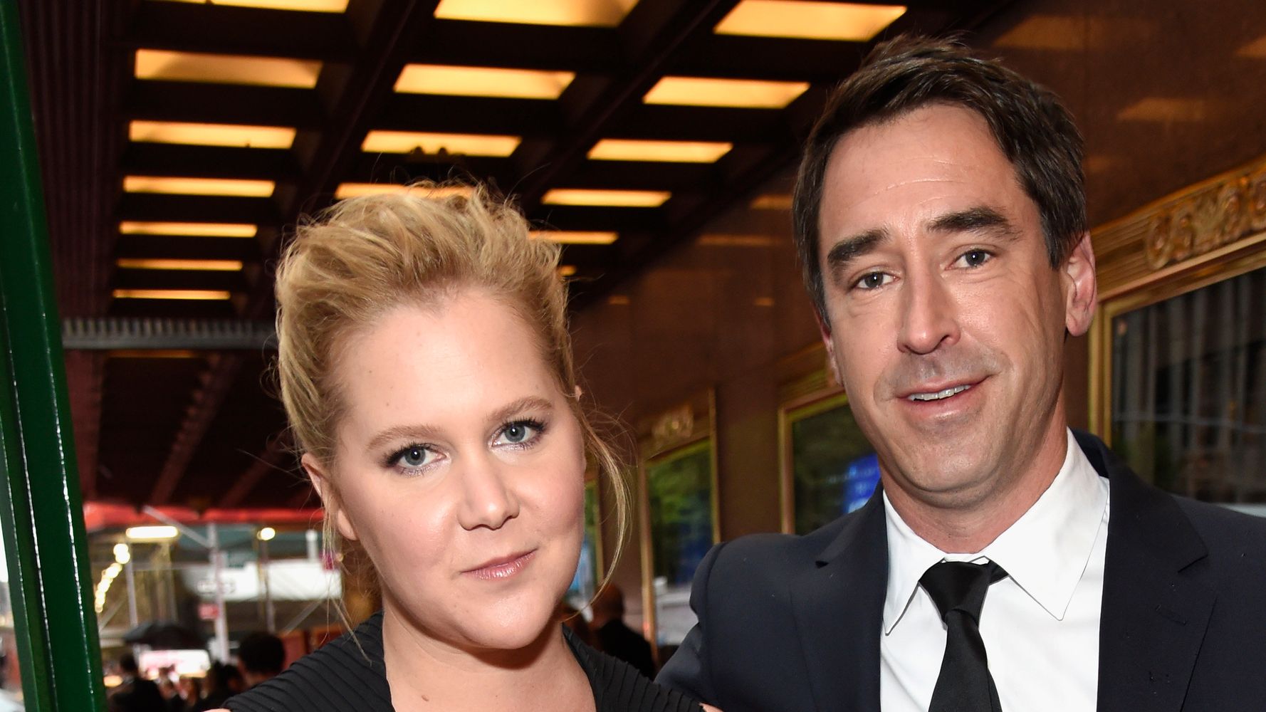 Amy Schumer And Husband Chris Fischer Make Red Carpet Debut At The 2018 Awards | Life