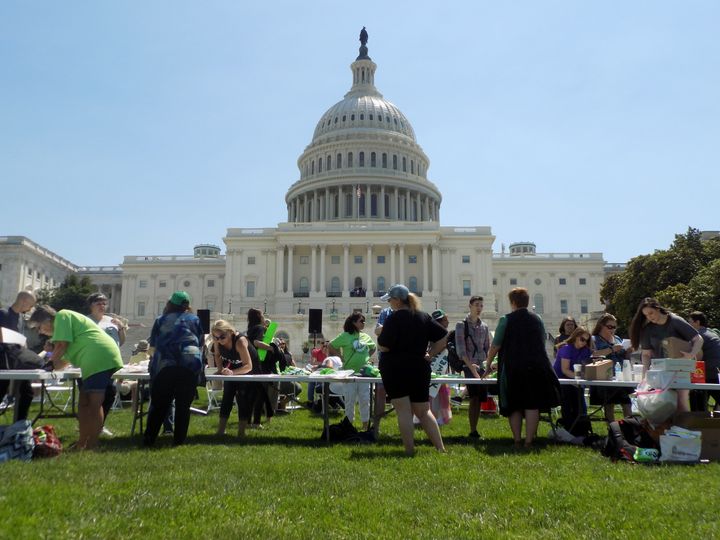 Dozens of advocates, consumers and vendors of the botanical drug kratom gathered for a rally in Washington last week, ahead of three days of meetings with legislative aides.