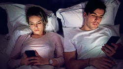 Nueve hábitos antes de dormir que pueden arruinar tu