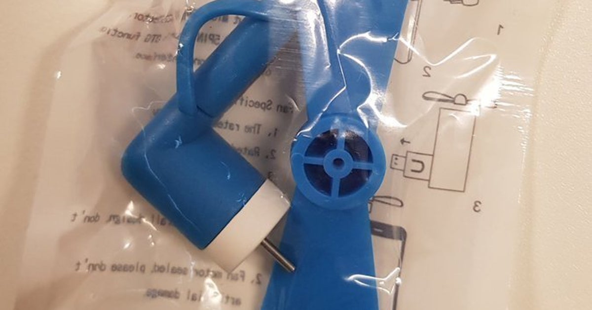 Spyware Geeks Freak After Singapore Reporters Get Free USB Fans