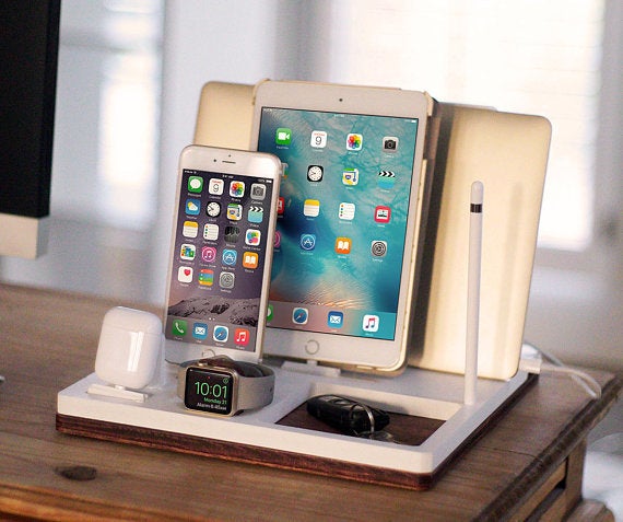 Nightstand apple best sale charging station