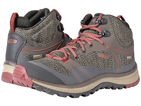 stylish hiking boots women