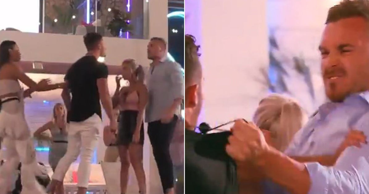 Love Island Series Two Star Nathan Massey Reposts Meme Slamming