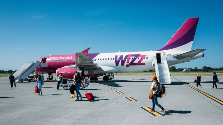 Το αεροπλάνο της Wizz Air στο αεροδρόμιο της Λβιβ