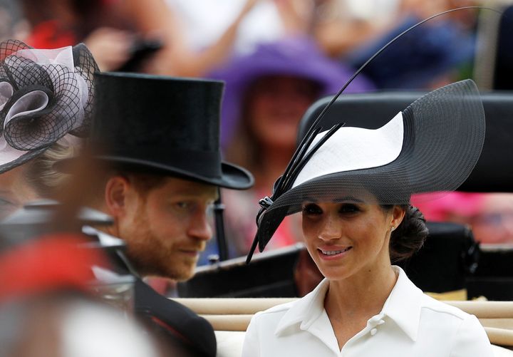 The royal couple arrive at the Ascot racecourse. 