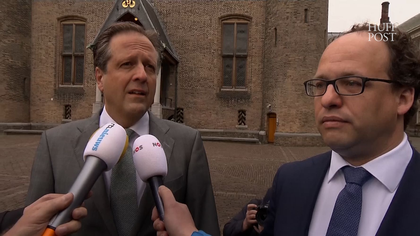 Dutch Politicians Hold Hands To Send Out Powerful Message To Homophobes Huffpost Videos