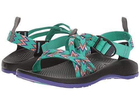 15 Top-Rated Water Shoes For Toddlers and Kids | HuffPost Life