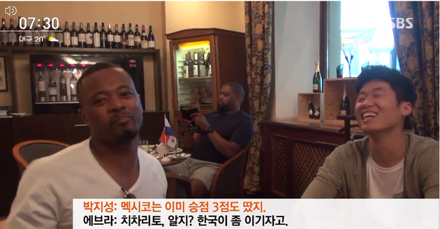 우주간판 이미지
