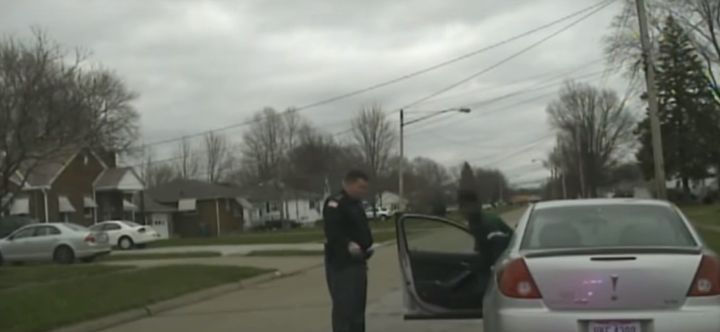 An image from the video shows the traffic stop in Lorain, Ohio.