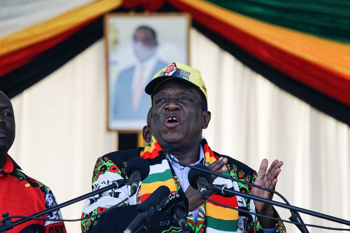 <strong>President Emmerson Mnangagwa addresses the crowd before the explosion.</strong>