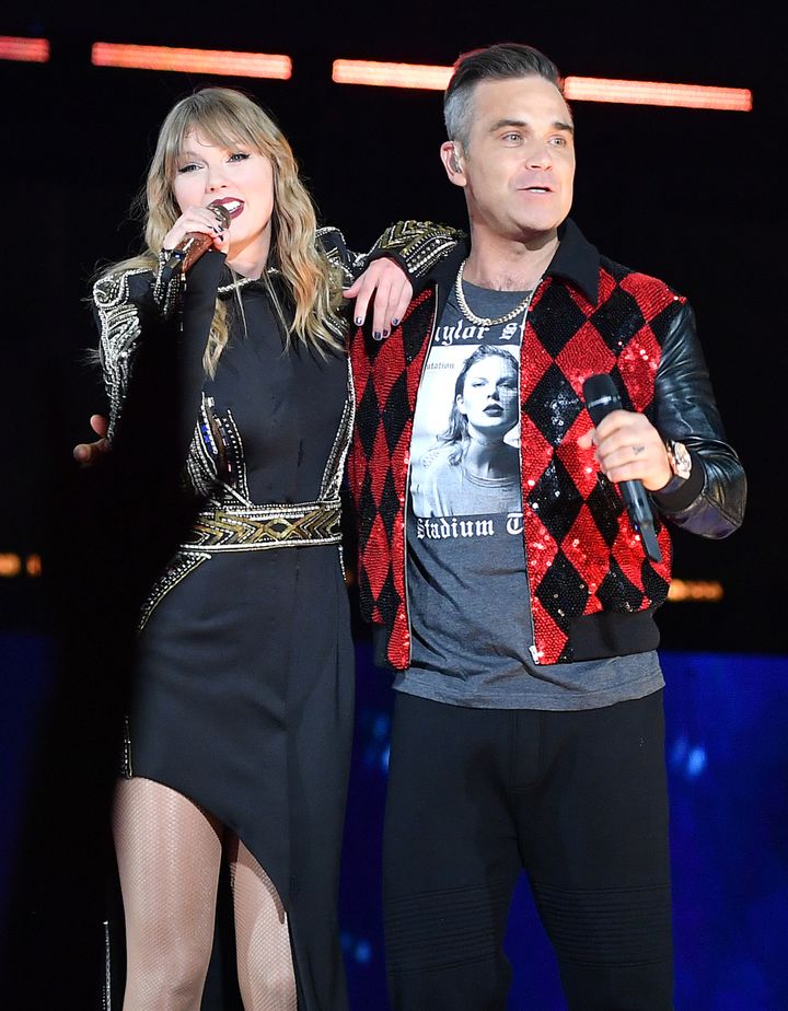 Robbie Williams joined Taylor Swift on stage at her show