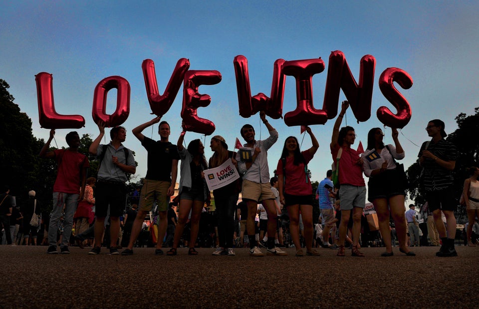 29 Emotional Photos From The Day Same Sex Marriage Became Legal In U S