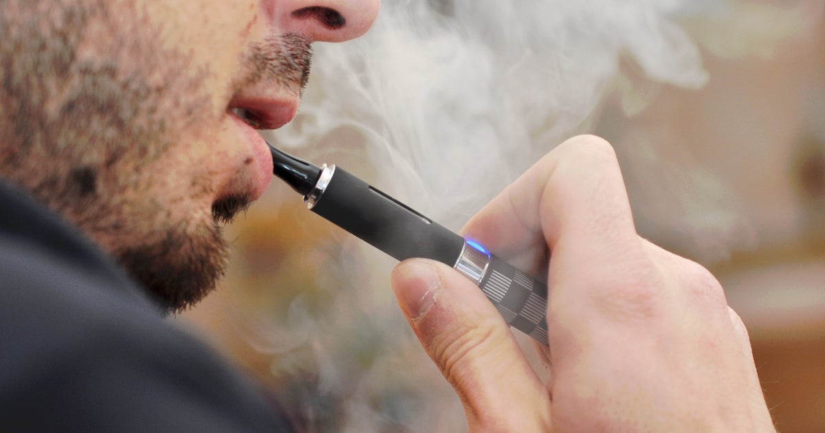 Smokers Should Be Allowed ECigarettes At NHS Hospitals, Experts Say