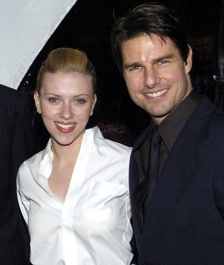  Scarlett Johansson and Tom Cruise pictured together at a benefit.