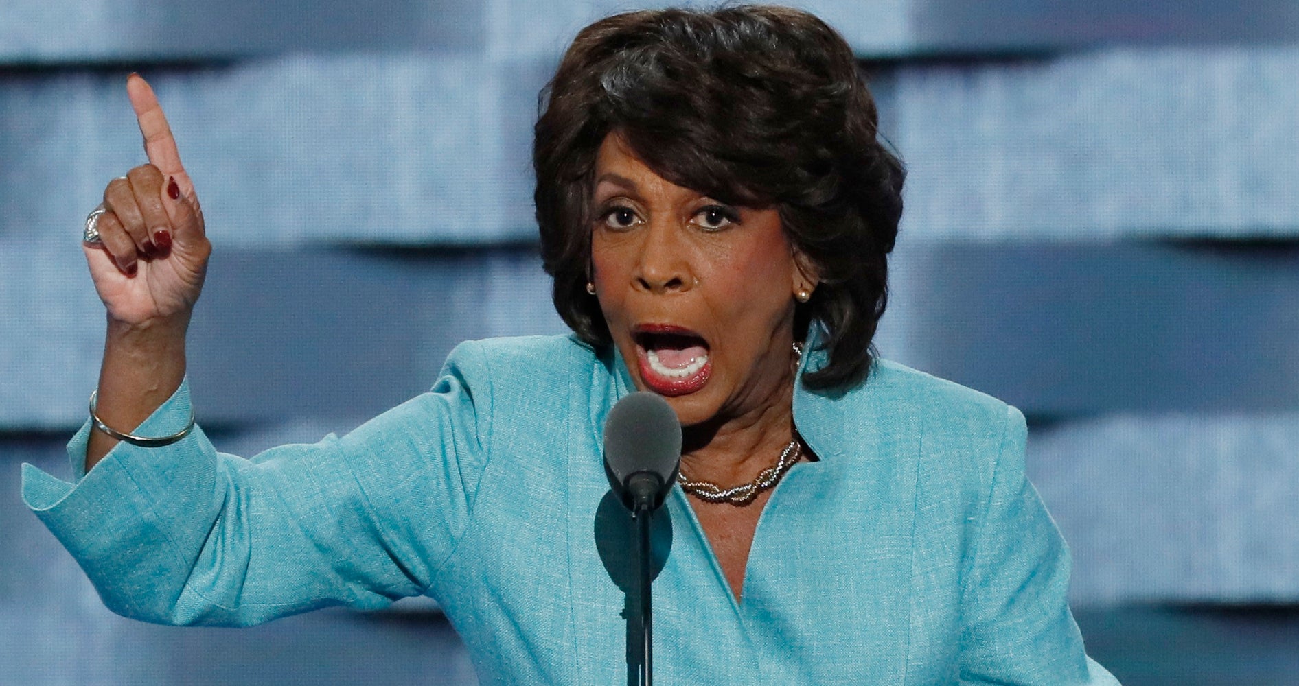 Maxine Waters Cancels Events After 'Very Serious Death Threat' Maxine Waters Cancels Events After 'Very Serious Death Threat'