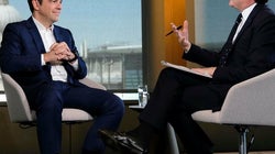 Τα μαύρα πόδια του Τσίπρα, το Bloomberg και το