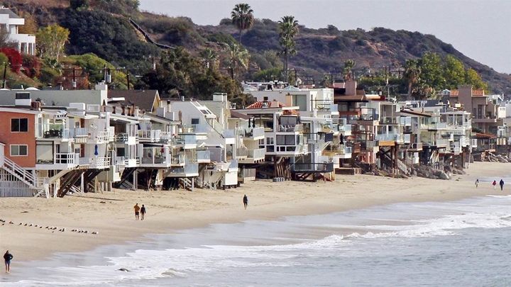 The picturesque California beachside city of Malibu has banned single-use plastic straws. Other jurisdictions are going for “opt-in” laws or battling opposition from restaurants and industry.
