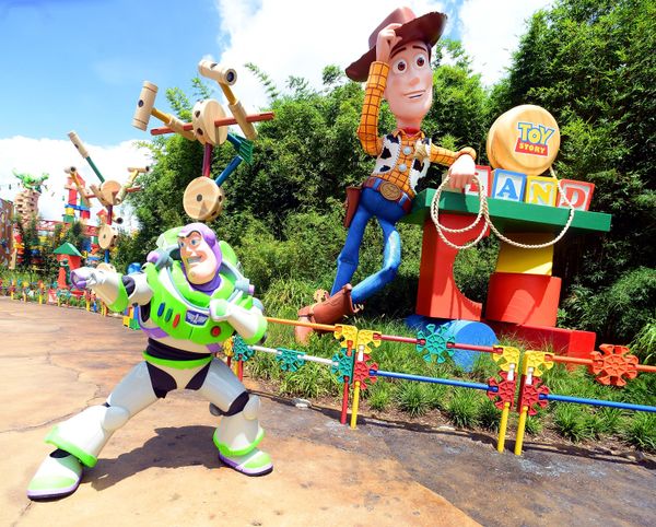 Here's A Look At Disney World’s Toy Story Land | HuffPost