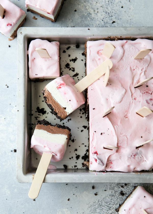 <strong>Get the&nbsp;<a href="https://www.completelydelicious.com/neapolitan-ice-cream-pops/" target="_blank">Neapolitan Ice 
