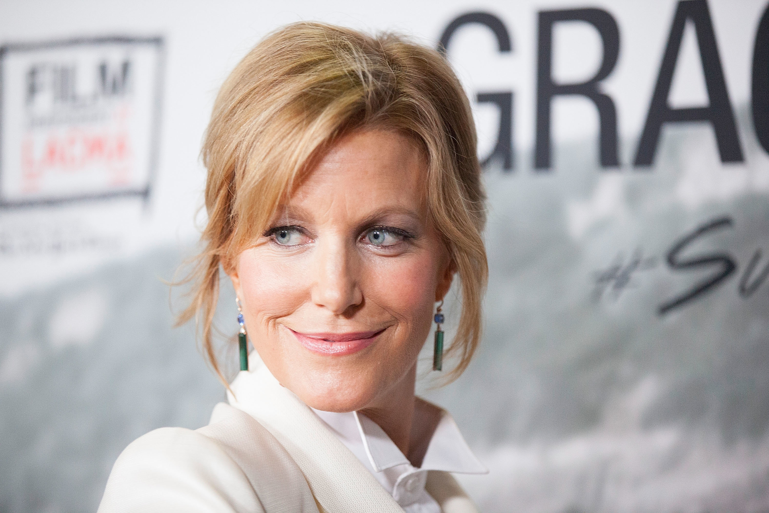 Next photo of Anna Gunn