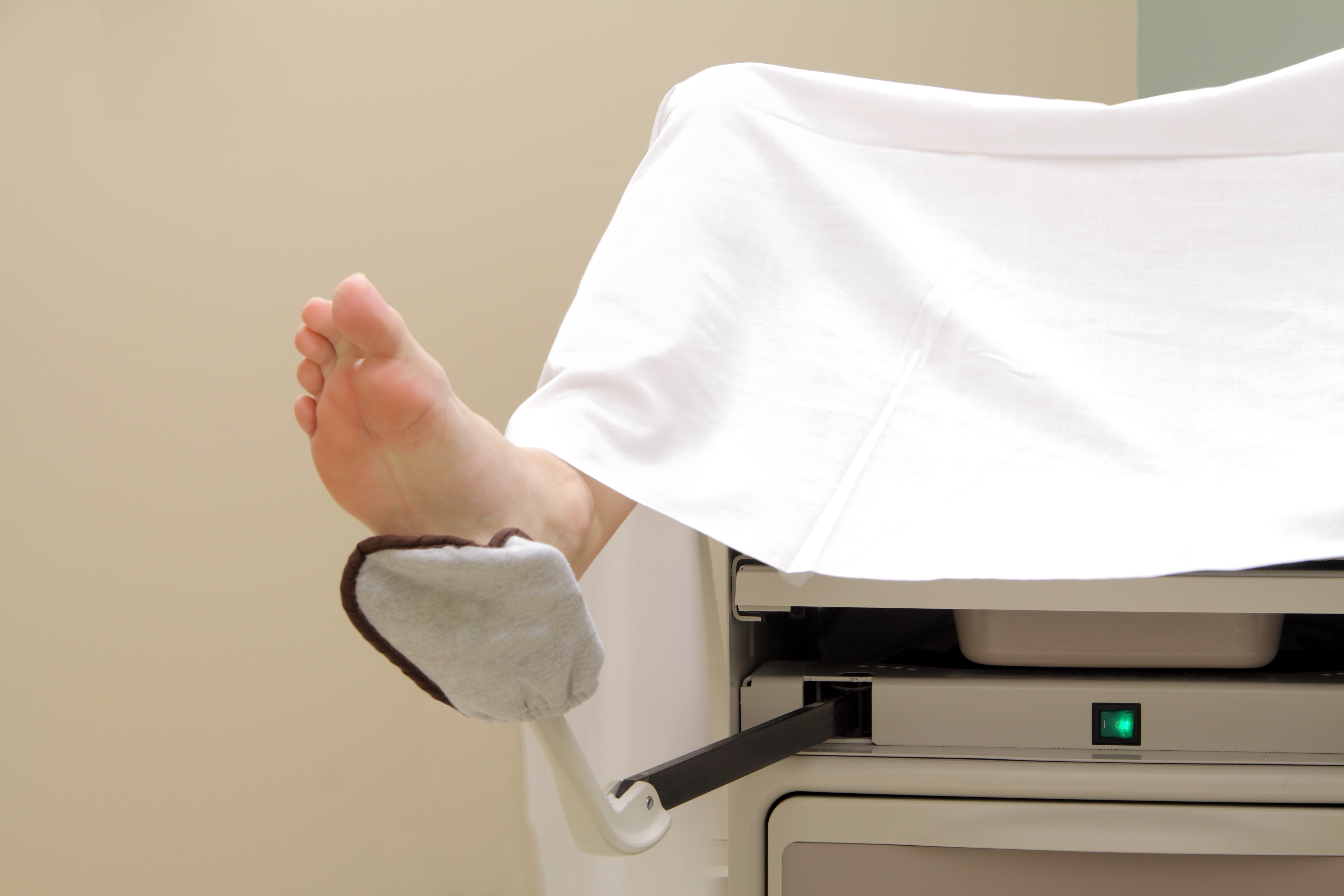 Whats Not Normal (And What Is) When You Go To The Gynecologist HuffPost Life
