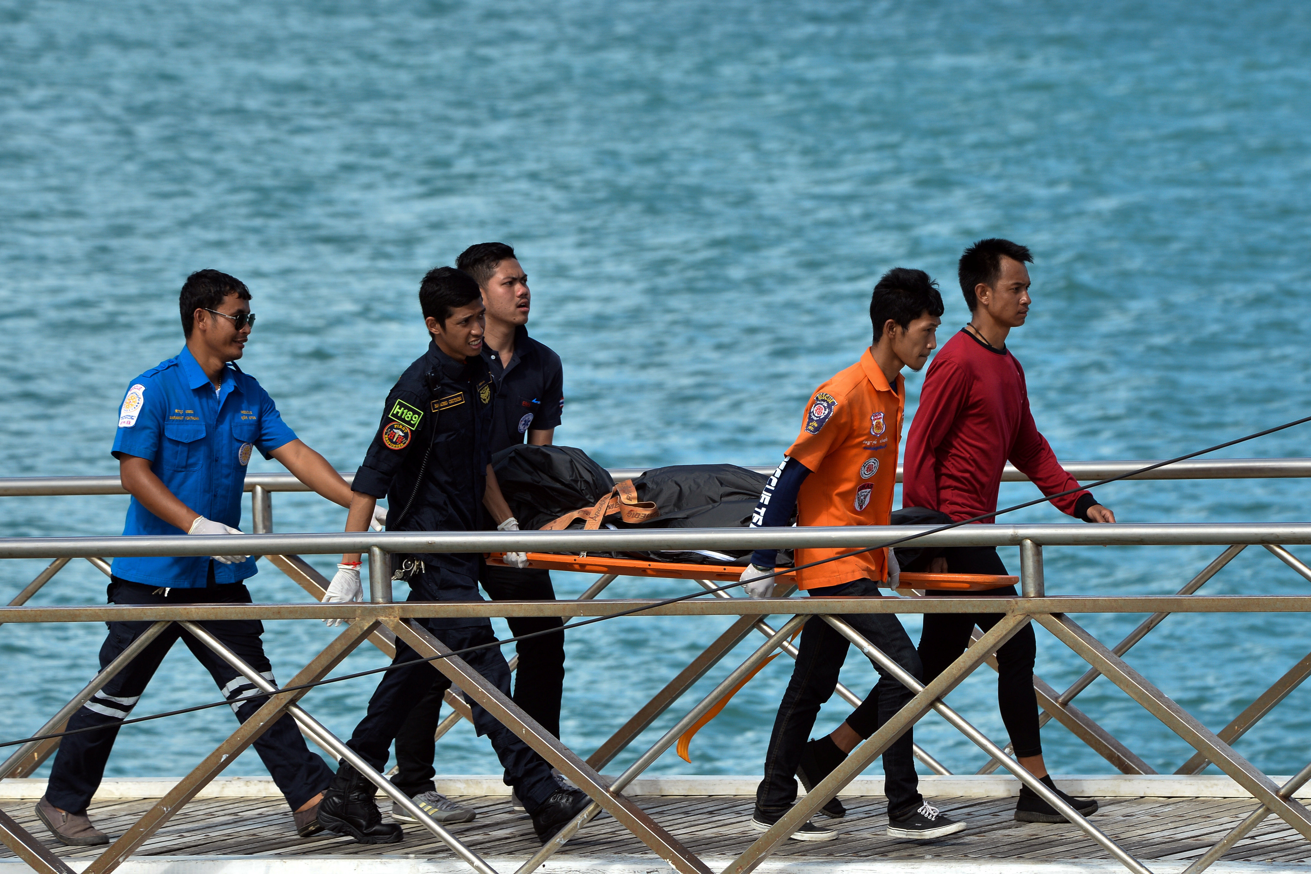 'No Chance' Of More Survivors After Tourist Boat Capsizes In Thailand ...