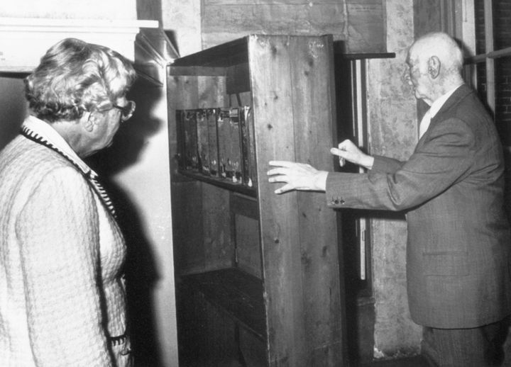 Otto Frank shows Queen Juliana of the Netherlands the entrance to his family’s hiding place in Amsterdam, on June 12, 1979, what would have been Anne Frank’s 50th birthday.