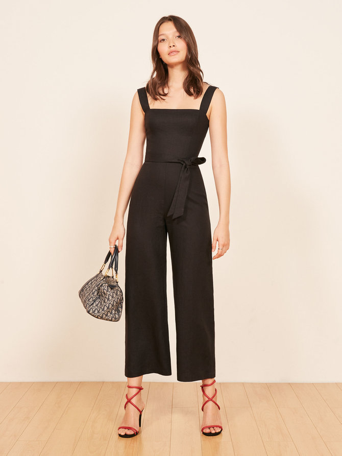 How to Wear a Jumpsuit to Work: The Complete Guide - Wisestep