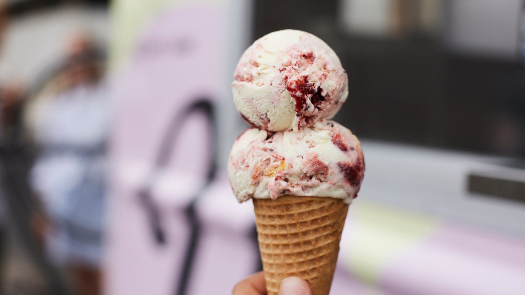 A Guide To Ice Cream and Gelato Stabilizers and Emulsifiers