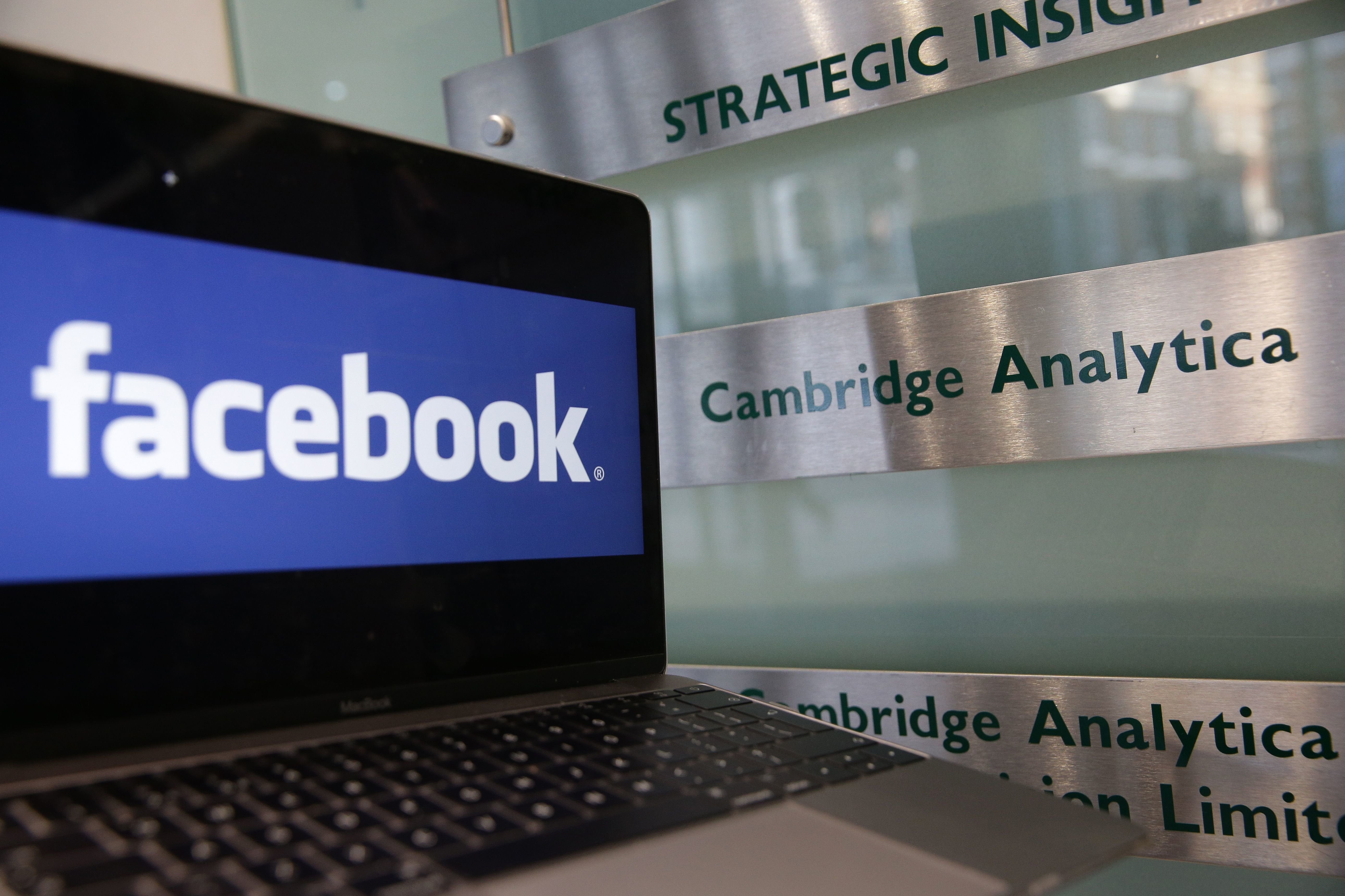 Facebook Should Be Fined For ‘Contravening& Law In Cambridge Analytica Leak, UK Watchdog Says