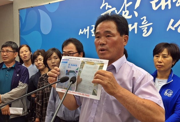 6·13 지방선거에서 충남 청양군의원 선거에 출마했던 임상기씨가 지난달 18일 충남도청 브리핑룸에서 득표를 무효 처리해 낙선했다고 주장하고 있다.