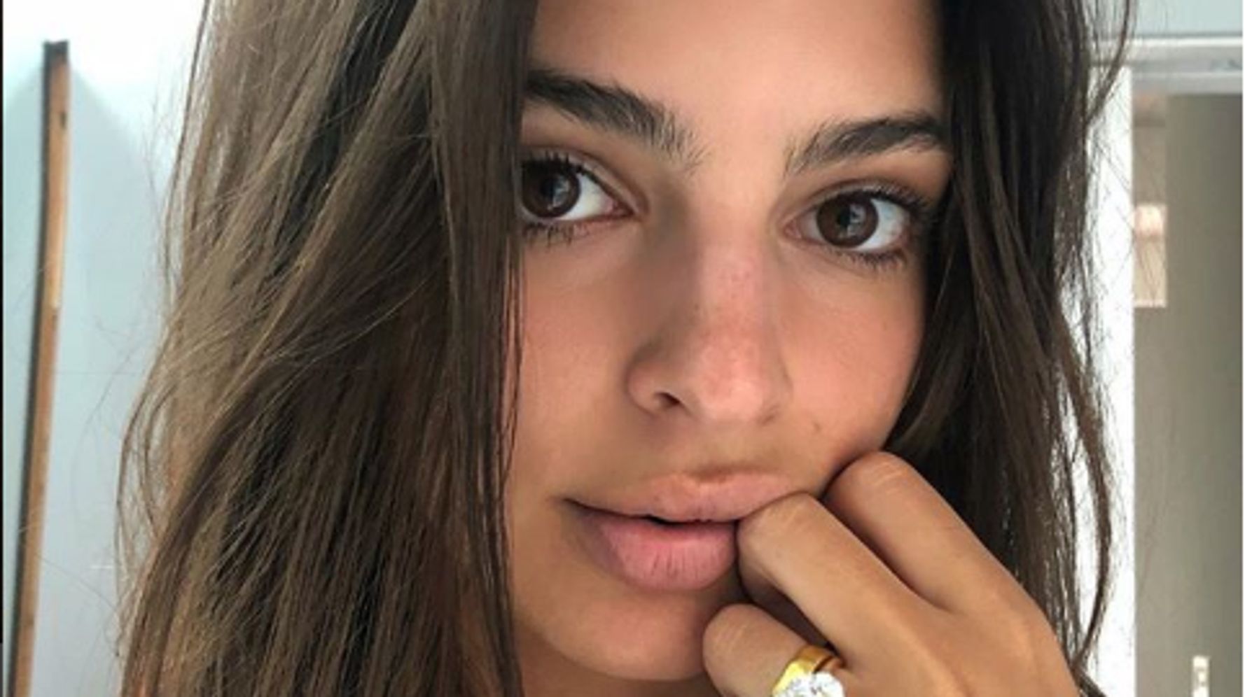 Emily Ratajkowski Shows Off Her Giant Engagement Ring For ...