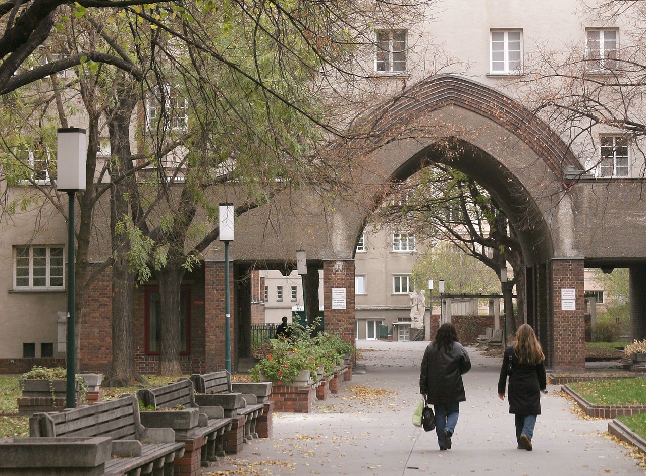 Rabenhof municipal housing, Vienna.