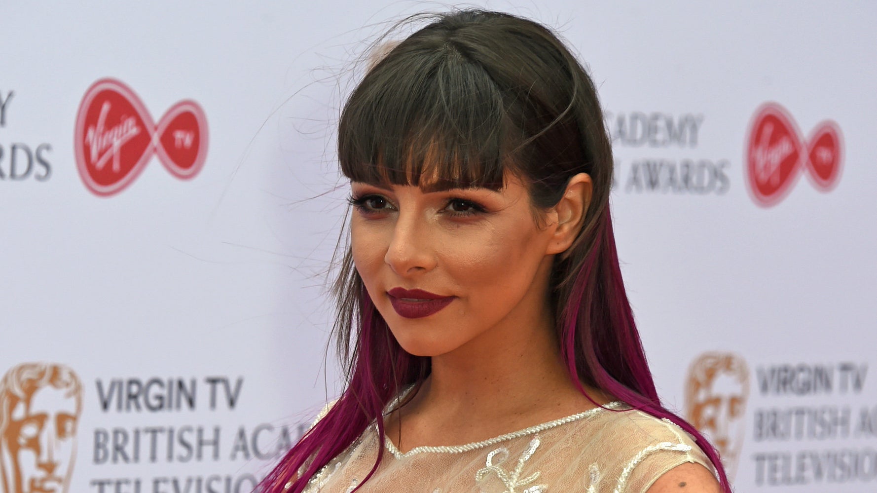 Roxanne Race's Instagram, Twitter & Facebook on IDCrawl