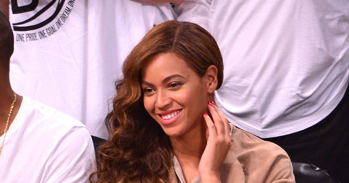 beyonces tattoo her finger