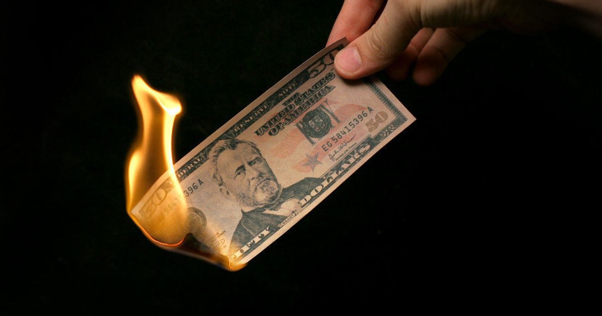 Деньги го. Money to Burn. Атака на доллар. Bad money. Have money to Burn.