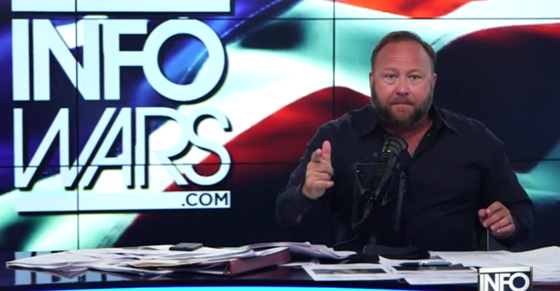 Facebook Youtube Seem Fine With Alex Jones Making Death Threats Sex