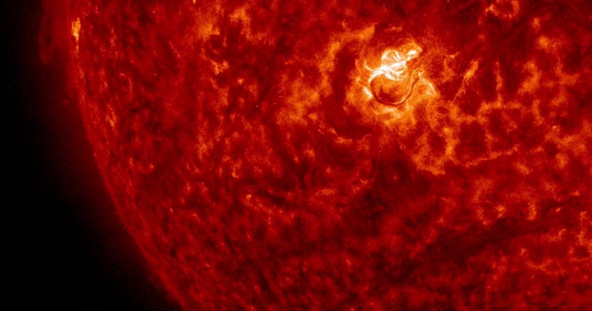 Sun Unleashes Monster X-Class Solar Flare | HuffPost Videos