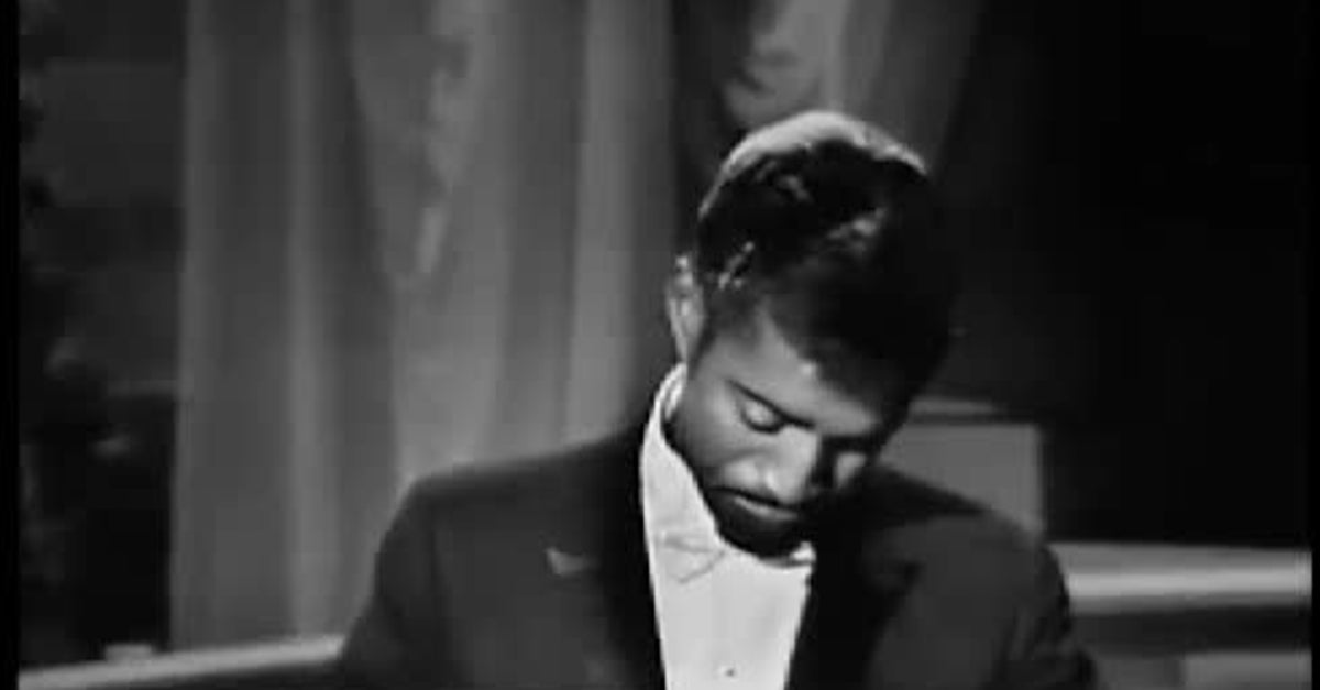 Sammy Davis Jr. Announced The Wrong Winner At The Academy Awards In