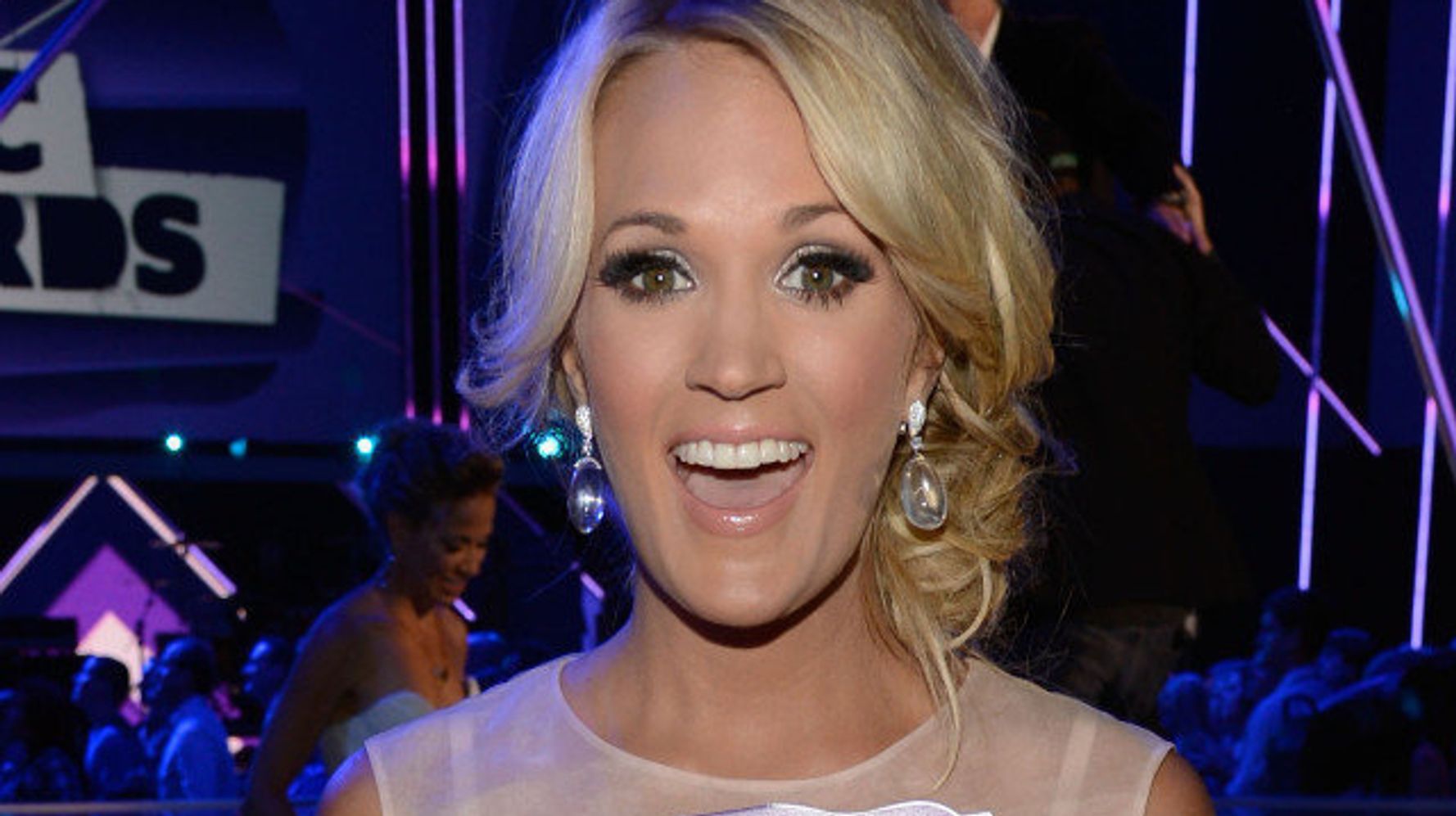 Carrie Underwood Wins CMT Music Awards Video Of The Year HuffPost