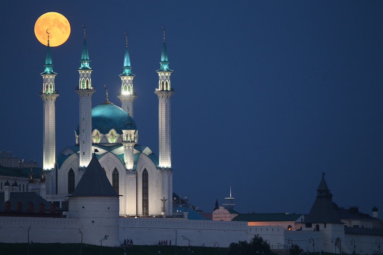 Another shot of the moon over the Qolsharif Mosque in Kazan, Russia.