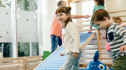 Gesetzesänderungen im August: Kostenlose Kitas und harte Makler-Auflagen