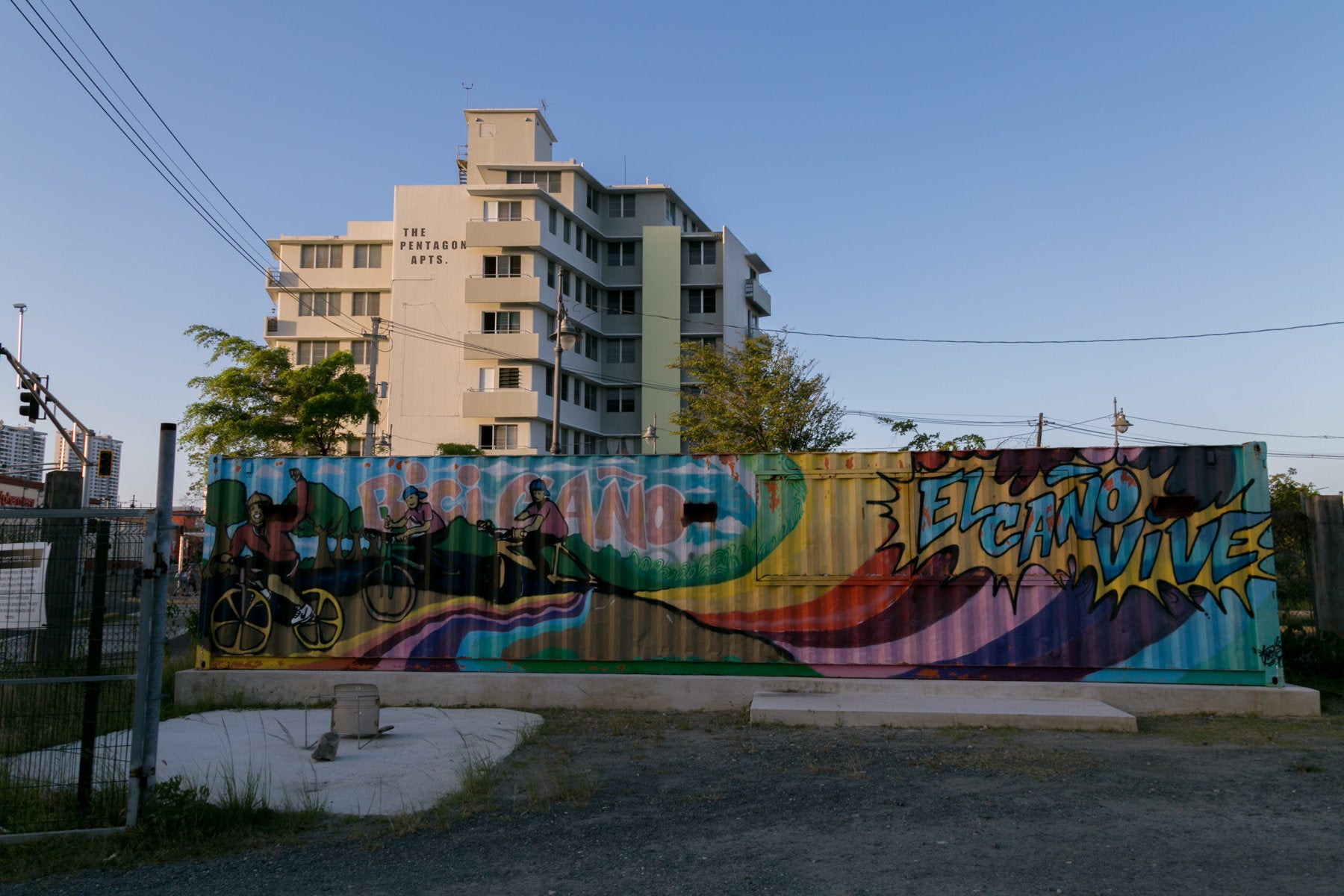 A block from the headquarters of Proyecto ENLACE, a colorful mural reminds passersby that “El Caño Vive.”