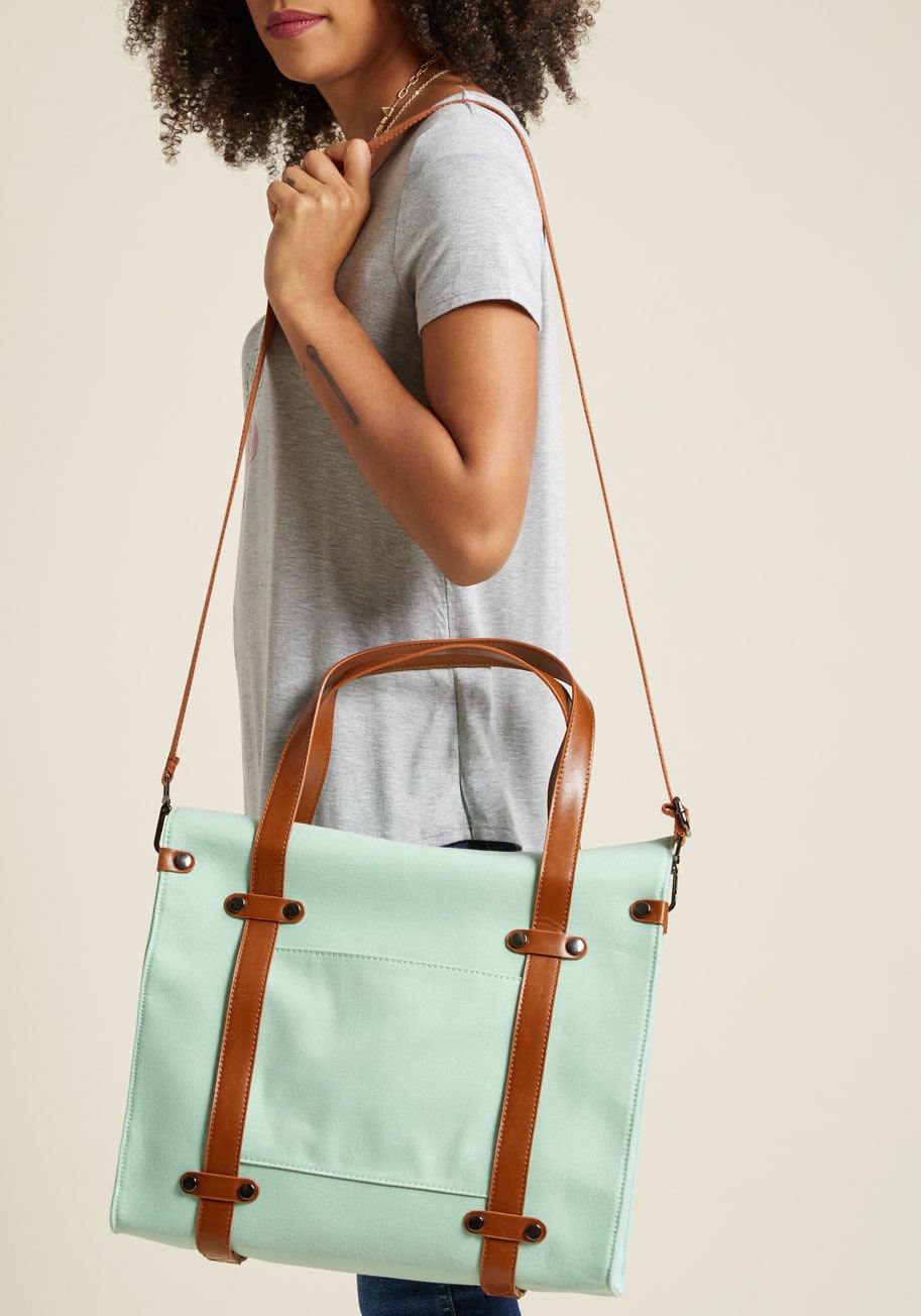 15 Practical Purses For Travel That Aren T Ugly Huffpost Life