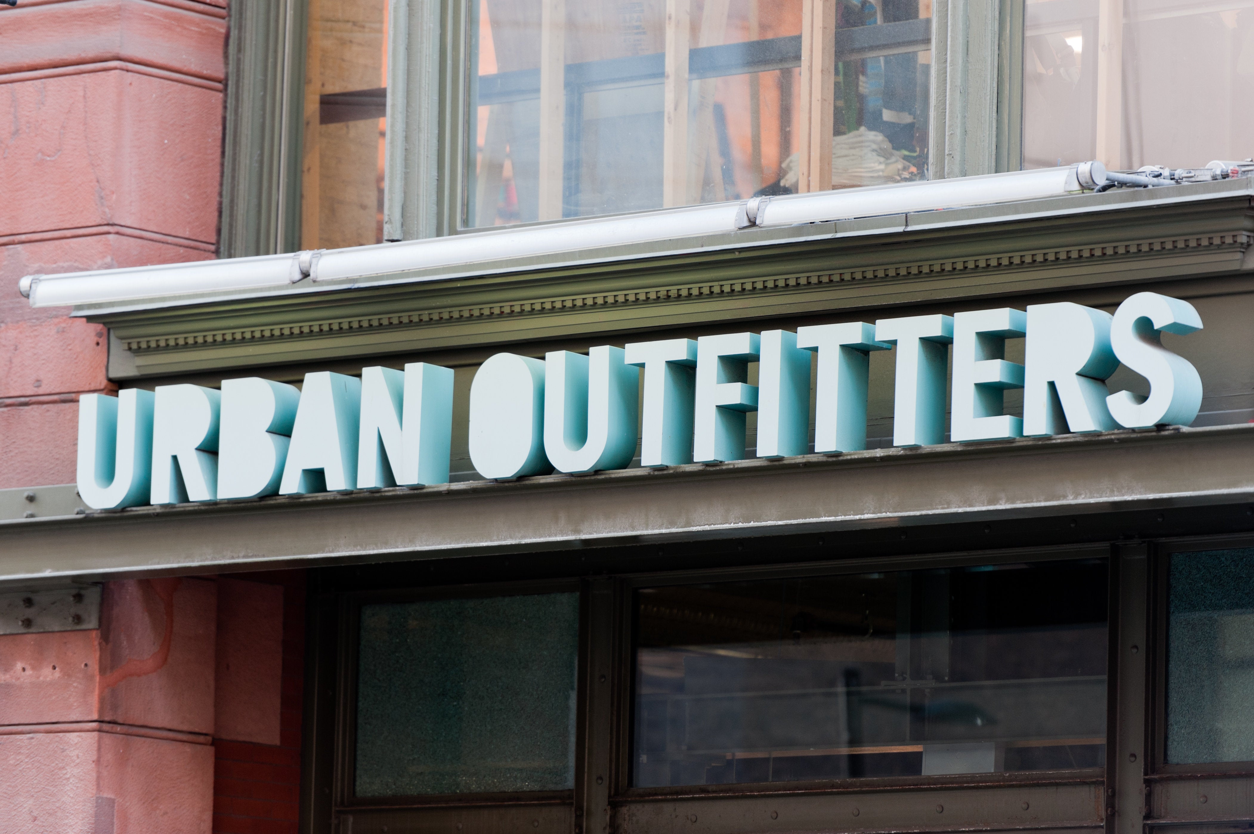 15-clothing-stores-like-urban-outfitters-you-ll-wish-you-d-known-about