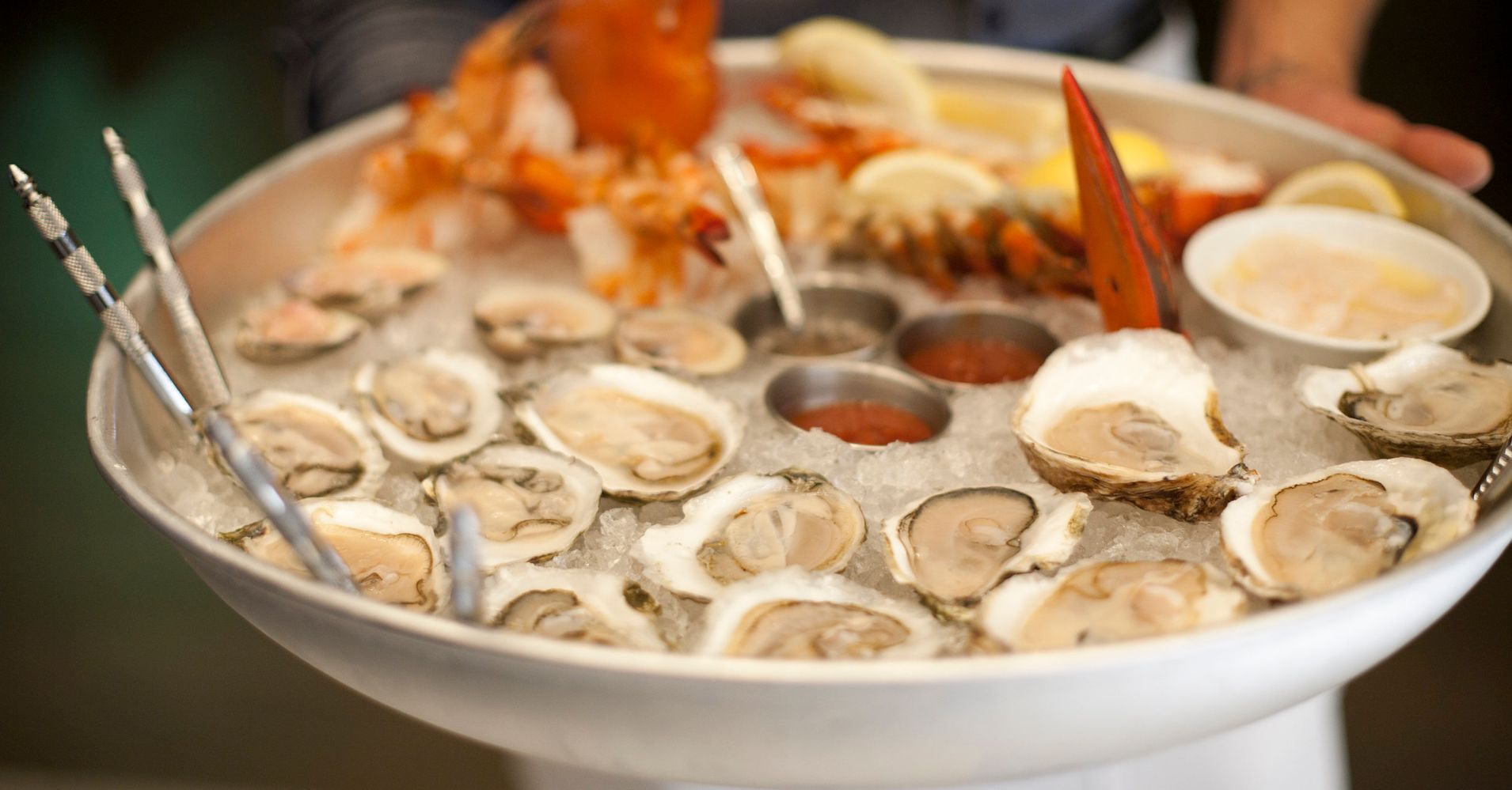 The Best Way To Eat An Oyster, According To Experts | HuffPost Life