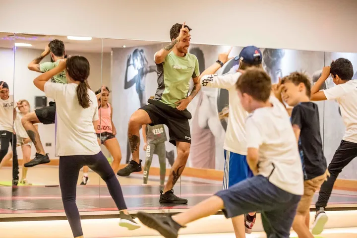 Fortnite Dance Training At Gym Fortnite Dance Classes Are Here To Keep Your Kids Active This Summer Huffpost Uk Parents