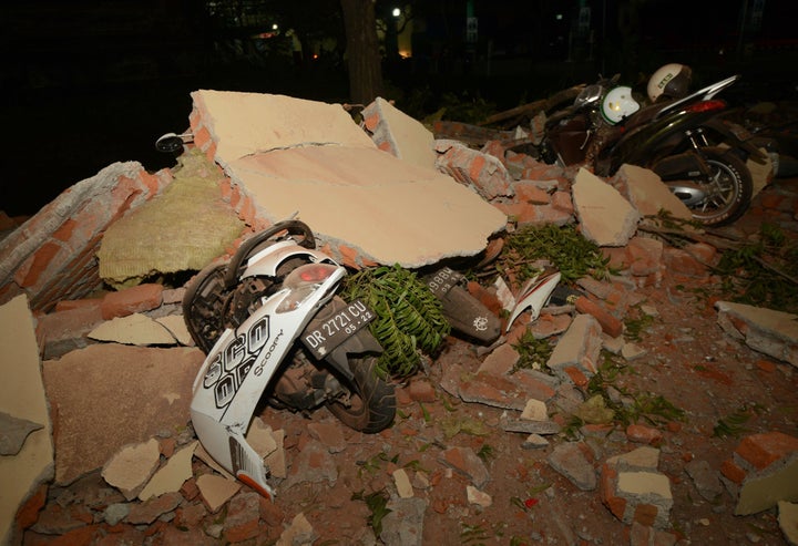 The temblor on Sunday in Indonesia collapsed thousands of buildings, causing extensive damage.